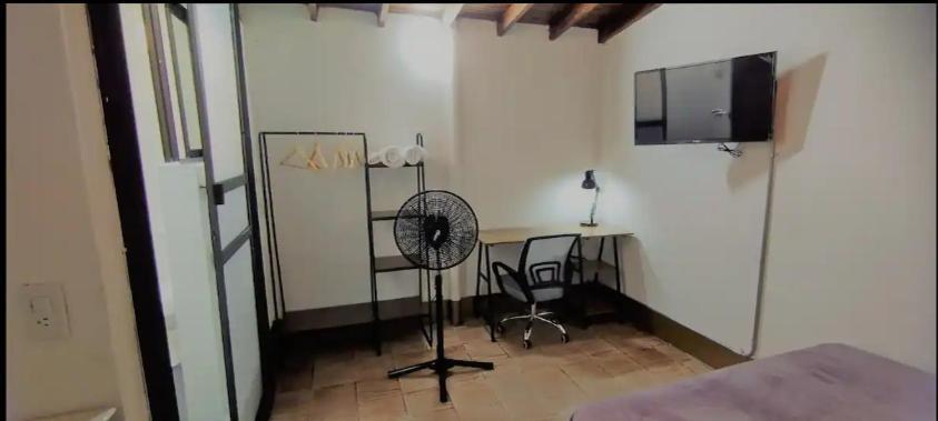 Hotel Das Haus Medellín Esterno foto